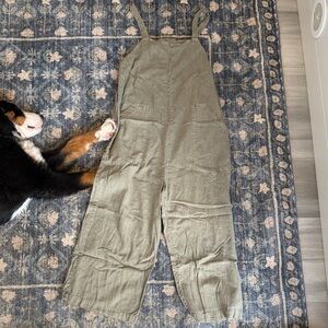 Universal Thread Olive Green Cropped Utility Jumpsuit | Women’s S